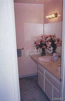 3rd image of 18550 Hatteras St Unit 37
