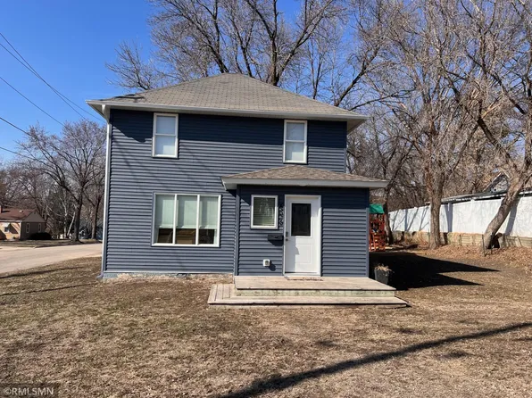 503 Minnesota Ave E, Glenwood, MN 56334