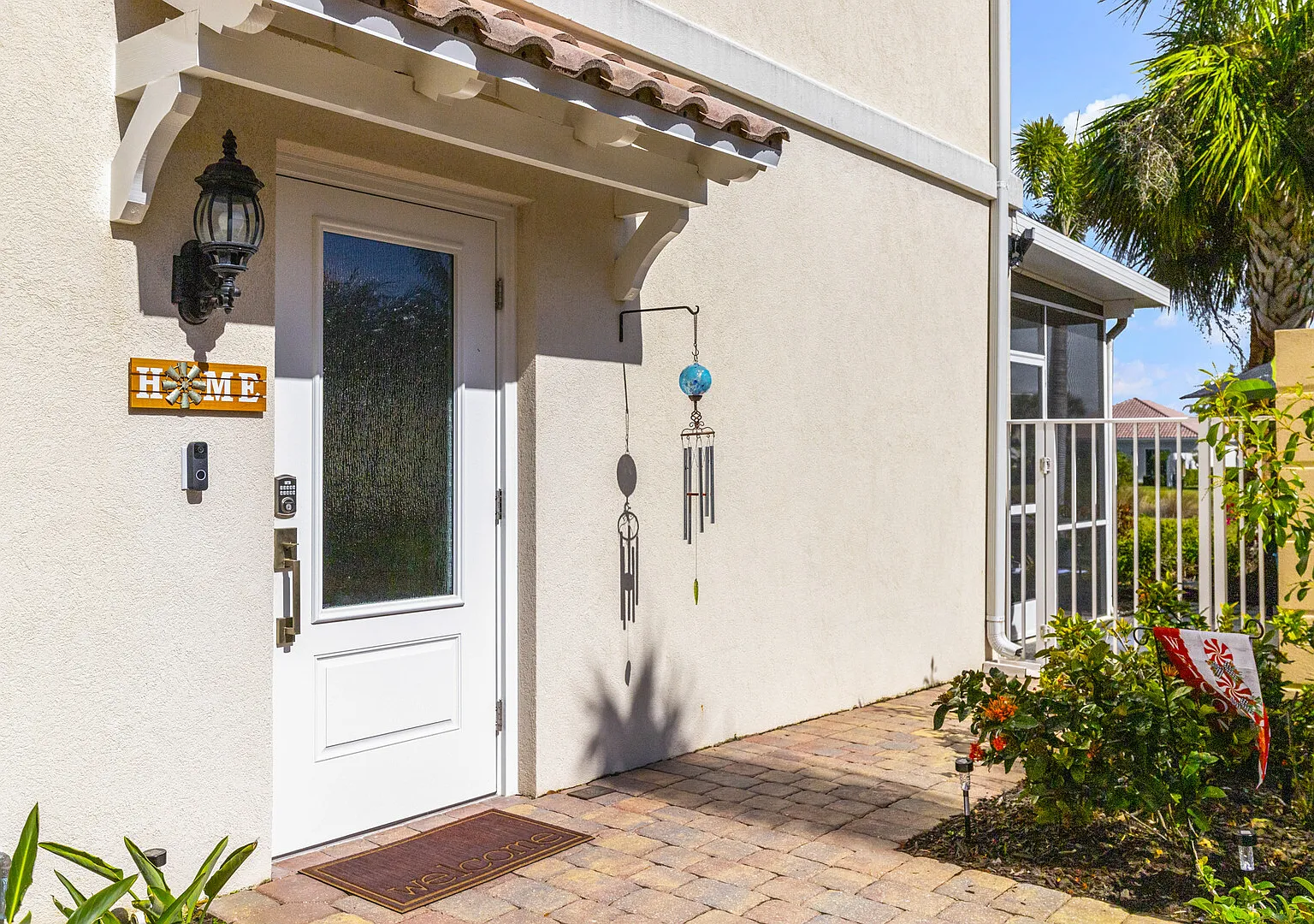 Coastal Luxe In Palmer Ranch — Photo 2