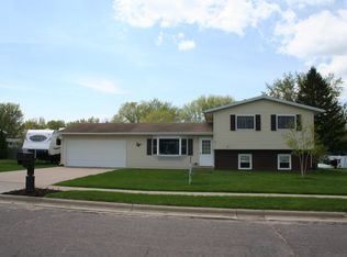 468 Boundary Dr E, West Salem, WI 54669