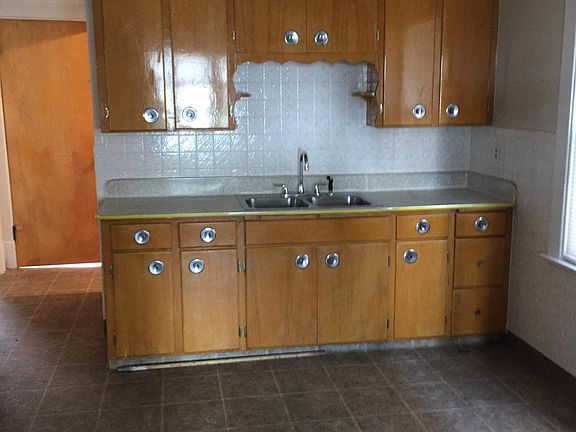 2nd image of 2205 Independence Ave #1