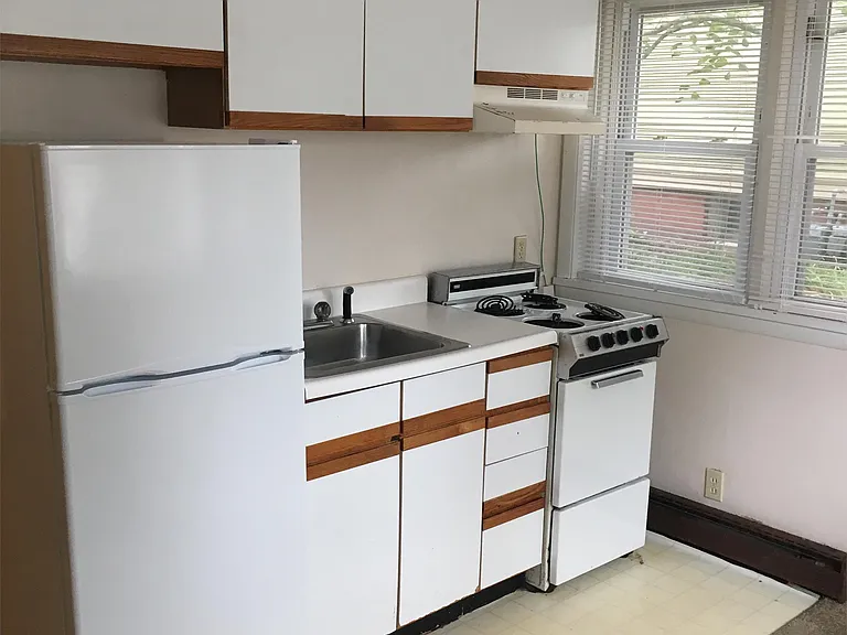306 W Hill St #2 — Photo 4