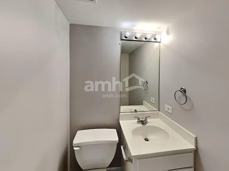 5301 Meadowbrook St — Photo 10