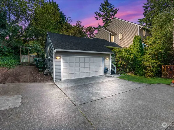 9459 37th Avenue SW, Seattle, WA 98126