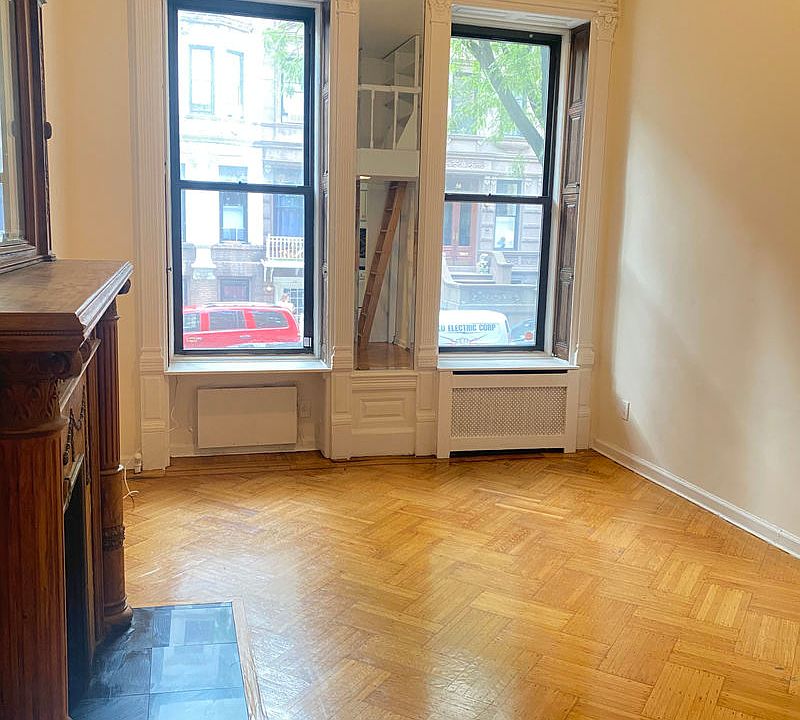 1st image of 43 W 70th St #1A