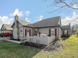 187 Reddington Village Ln, Newark, OH 43055