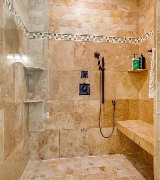 Walk in oversized shower.