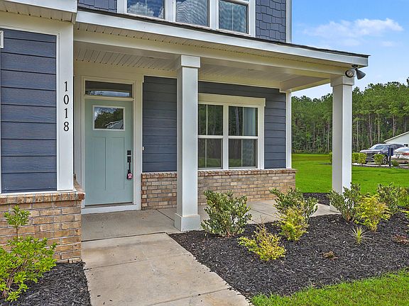 3rd image of 1018 Lacebark Dr