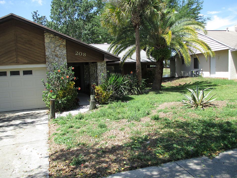 2nd image of 208 Dublin Dr