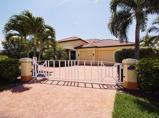1928 El Dorado Pkwy W, Cape Coral, FL 33914