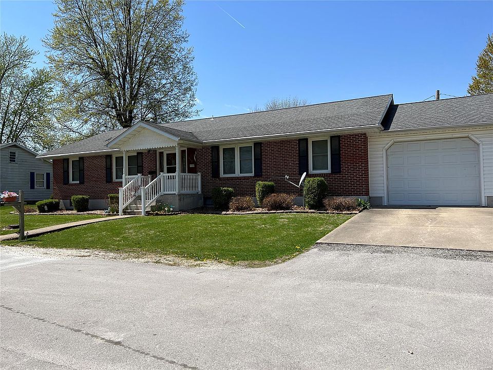106 Valley St, Shelbina, MO 63468 Zillow