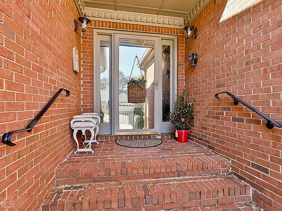 5th image of 1130 Oakpark Dr
