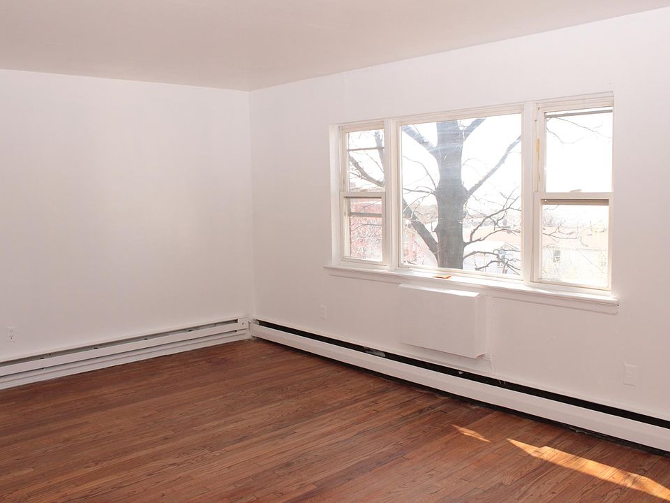 2nd image of 1122 72nd St APT 5