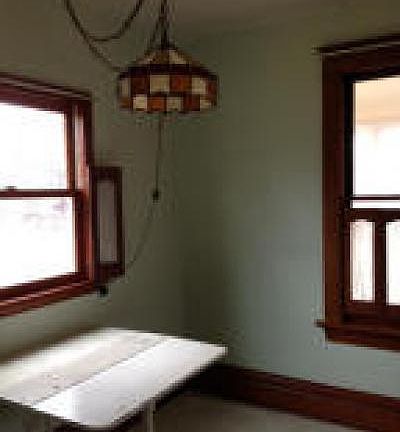 4th image of 1103 Roosevelt Ave