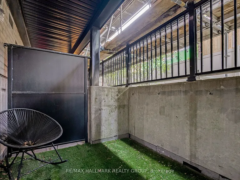 429 Kent St #105 — Photo 16