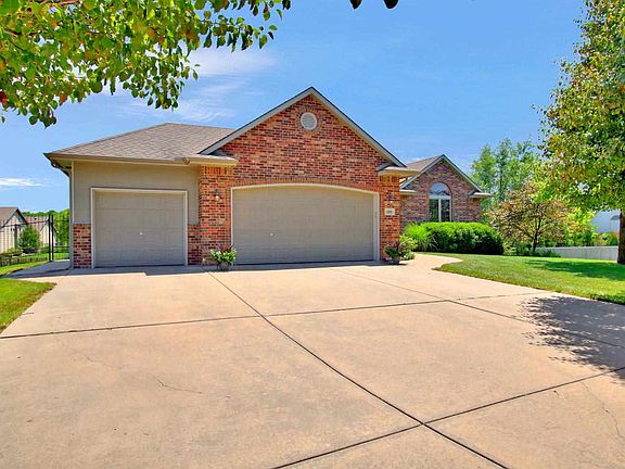 2nd image of 480 Sienna Ct