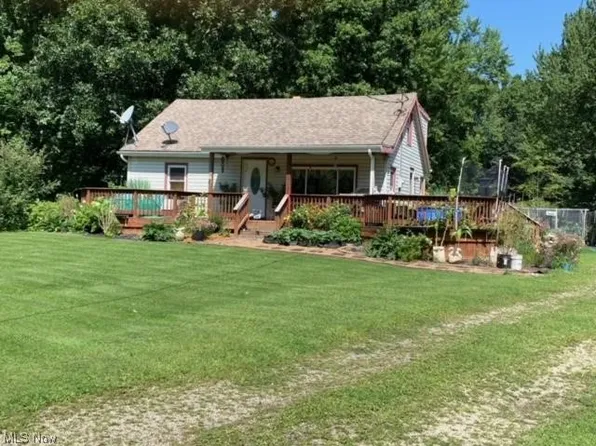 1403 Carson Rd, Ashtabula, OH 44004