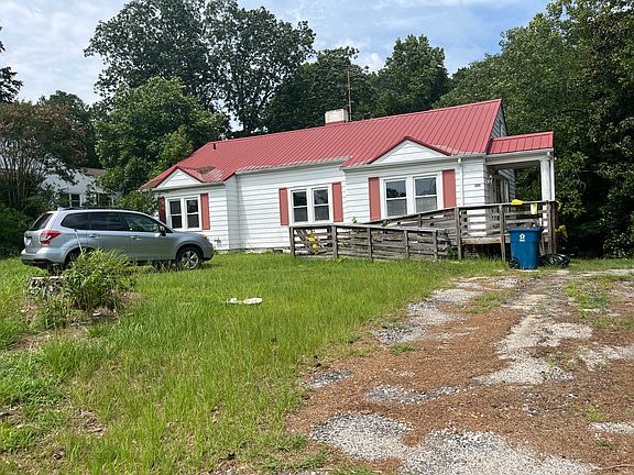 2nd image of 301 E Barrett St