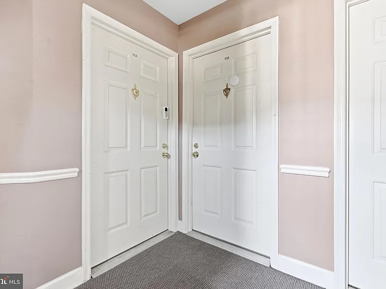 12891 Grays Pointe Rd #12891B — Photo 5