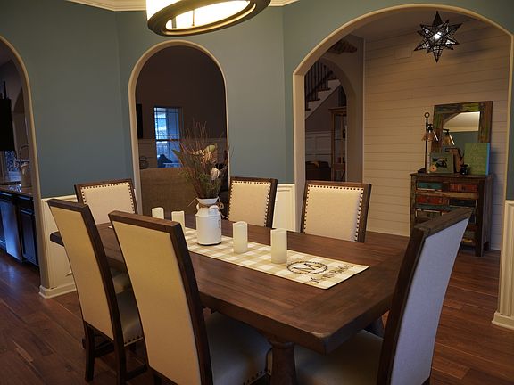 4th image of 4413 Blackman Burrows Ln