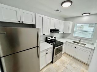2813 NE 27th St APT 8, Lighthouse Point, FL 33064