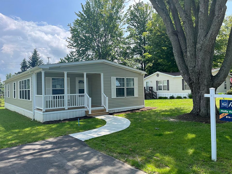 Exterior Image-4-Champion 9 Holly Acres