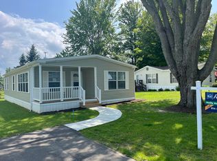 341 Holly Park Dr, Erie, PA 16509