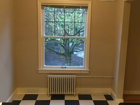 2nd image of 512 Boylston Ave E #306
