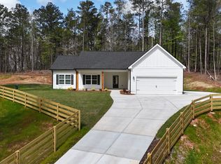 69 Derring Cir, Newnan, GA 30263
