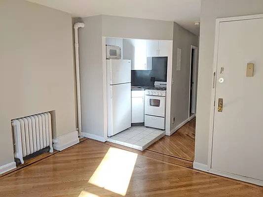 Rented by Compass | media 10