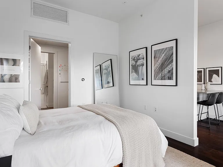 2525 Arapahoe St #310 — Photo 15