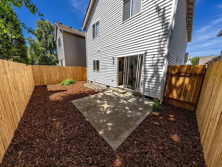 13815 NE 63rd St — Photo 18