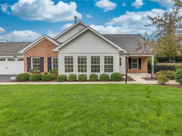 1024 Wealdstone Rd, Cranberry Township, PA 16066