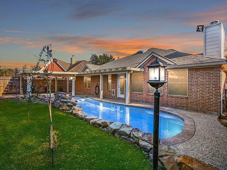 23122 Beech Canyon Dr — Photo 47