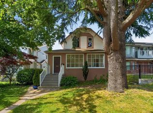 836 13th St, New Westminster, BC V3M 4M9