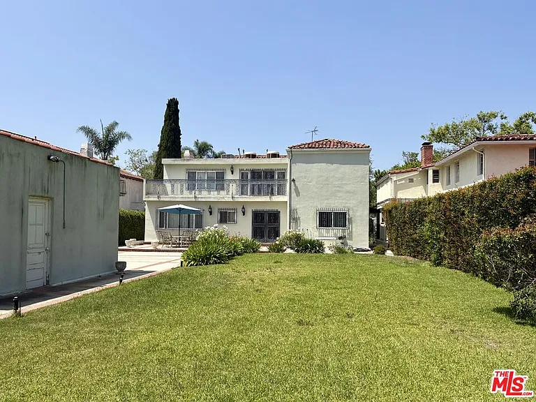 414 N Las Palmas Ave — Photo 45