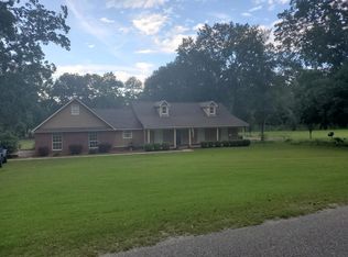 125 Johnnie Ingram Rd, Webb, AL 36376