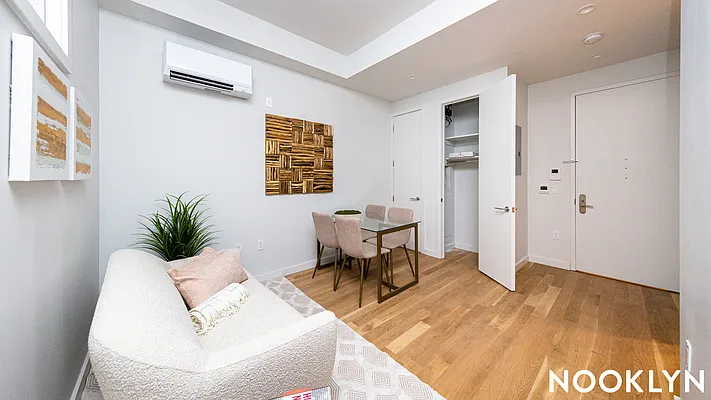 Rented by Nooklyn NYC LLC | media 62
