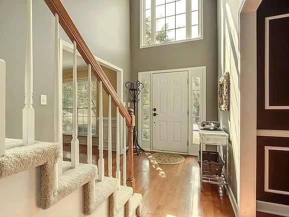 3rd image of 1340 Pershing Hill Ln