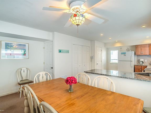 3rd image of 3324 Central Ave #2