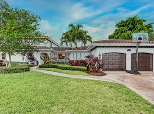 110 Grove Way, Delray Beach, FL 33444