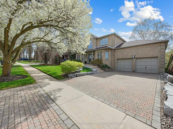 1777 Covington Ter, Mississauga, ON L5M 3M5