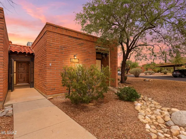 1810 W Calmridge Ln, Tucson, AZ 85704