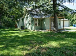 1504 S Marietta St, Excelsior Springs, MO 64024