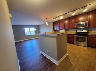 2-221 Itasca Pl, Itasca, IL 60143