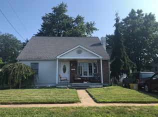 8 Pheasant Ln, Hamilton, NJ 08690