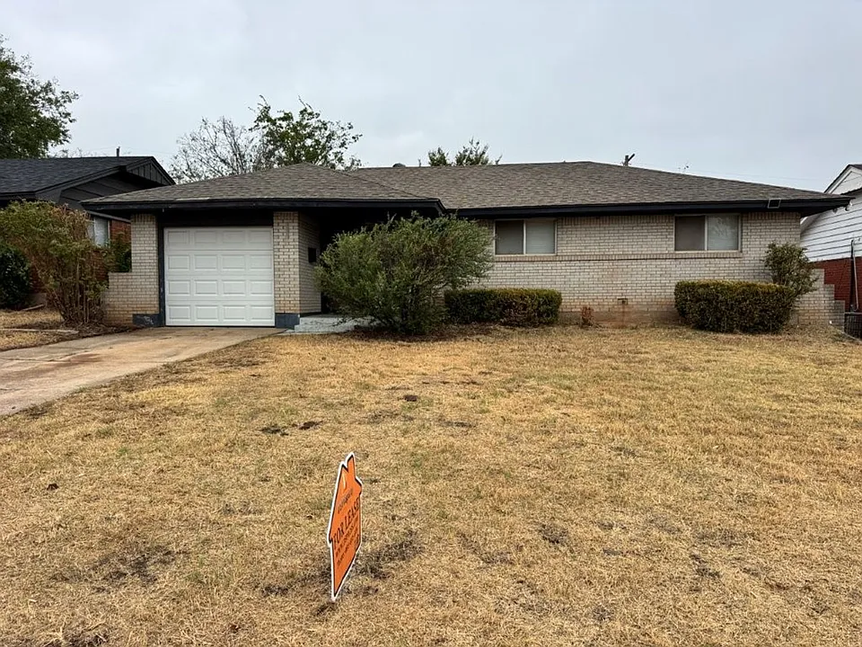 709 SW 4th Pl