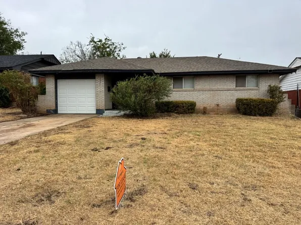709 SW 4th Pl, Moore, OK 73160