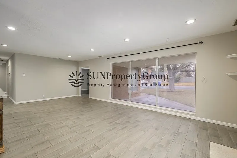 Great Family Home in Excellent Magna Location! — Photo 4
