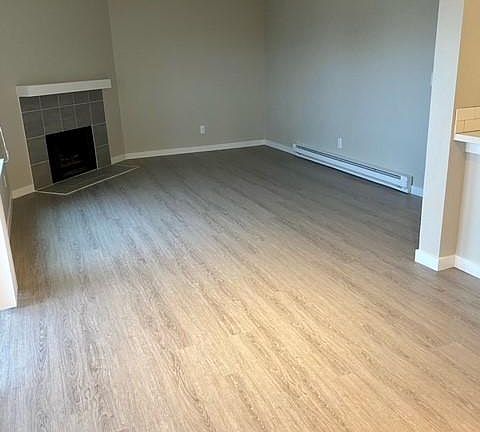 3rd image of 10138 NE 64th St #21